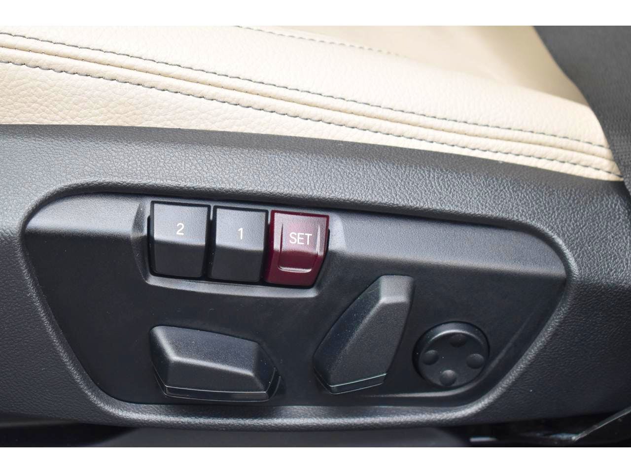 BMW X1  xDrive 25e 220 ch BVA6 F48 LCI xLine occasion - Photo 11