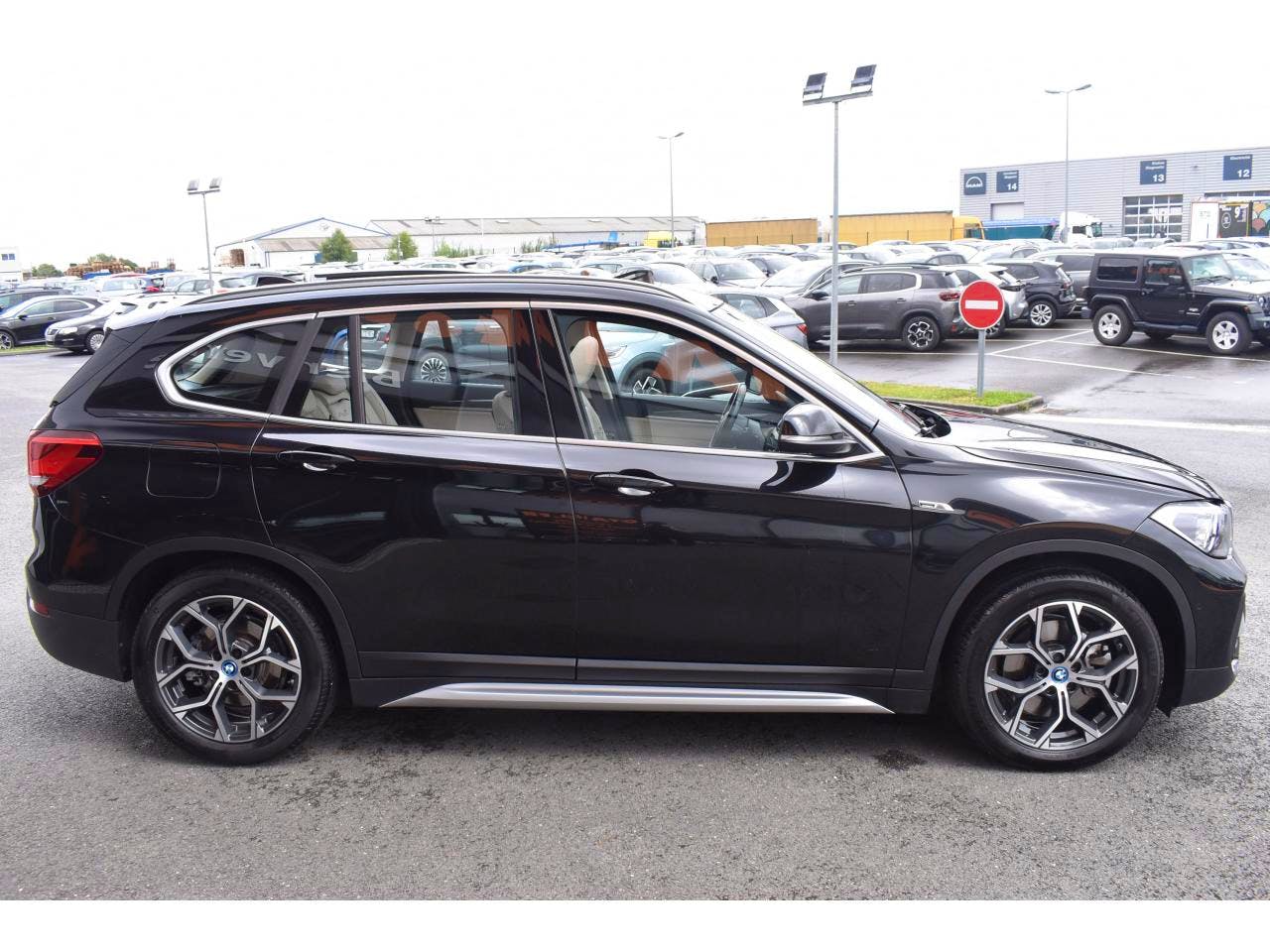 BMW X1  xDrive 25e 220 ch BVA6 F48 LCI xLine occasion - Photo 4
