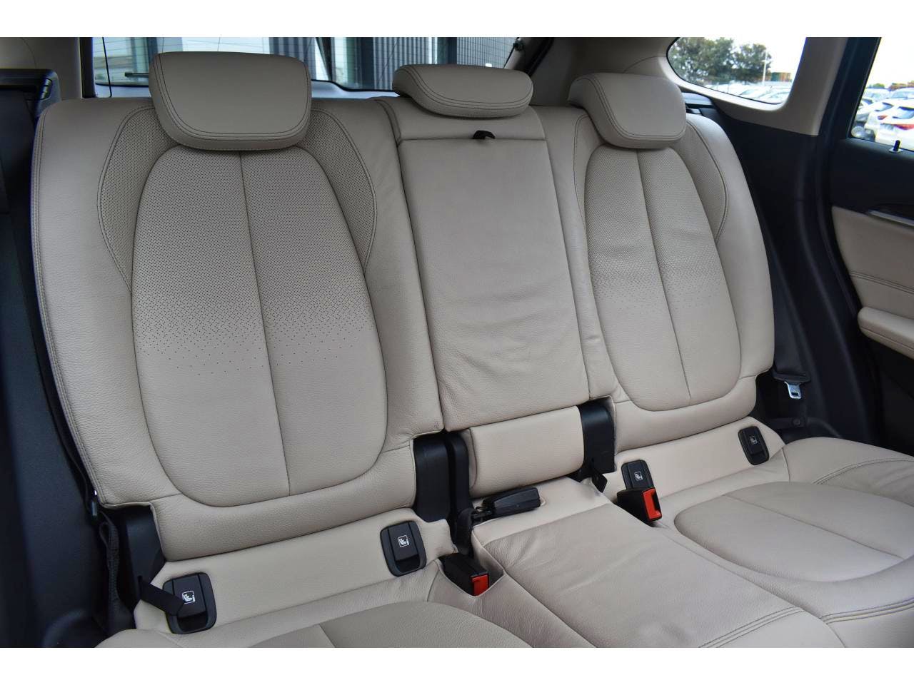 BMW X1  xDrive 25e 220 ch BVA6 F48 LCI xLine occasion - Photo 5