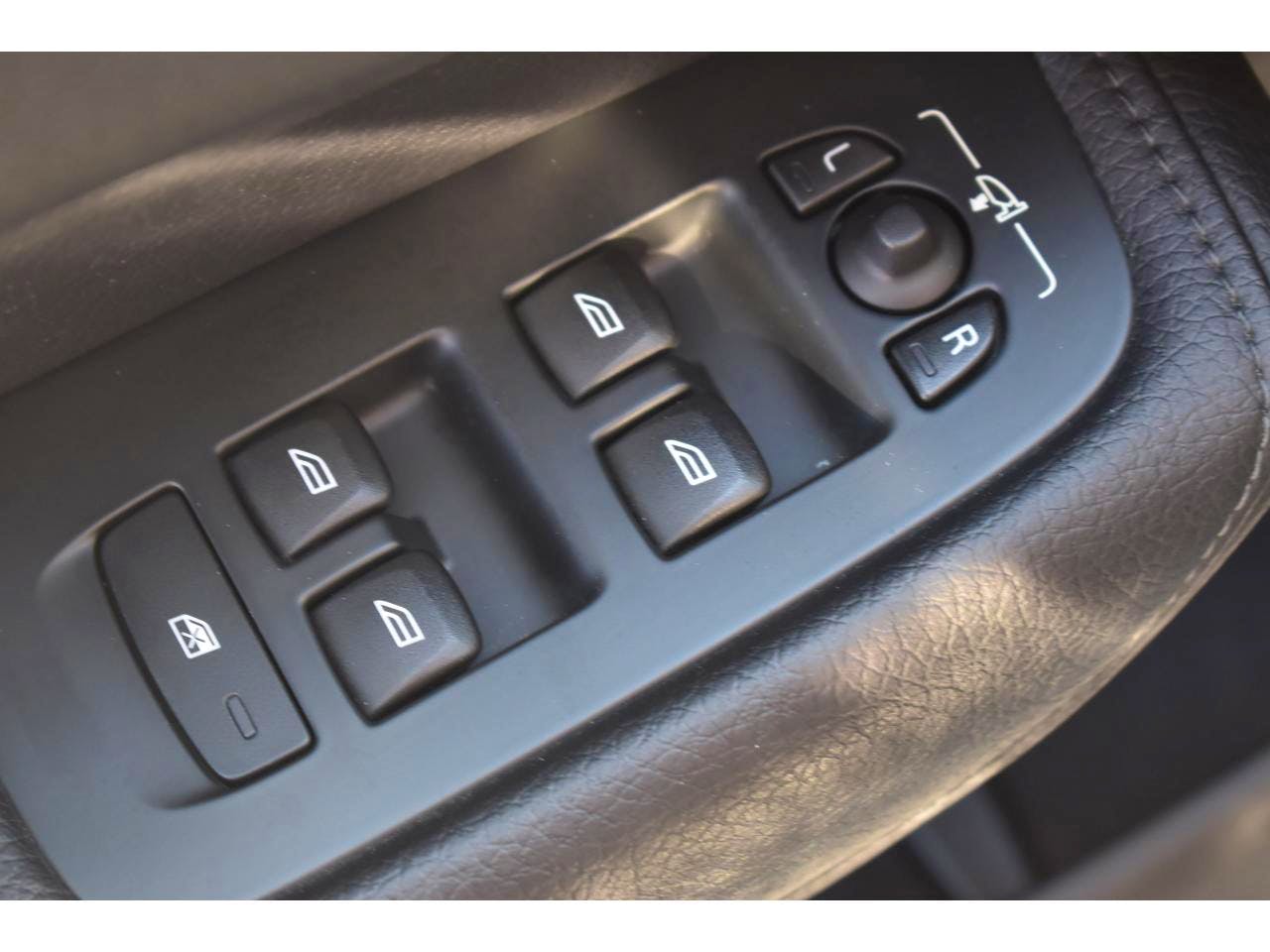 Volvo XC60  T8 Twin Engine 303 ch + 87 ch Geartronic 8 BUSINESS EXECUTIVE occasion - Photo 11