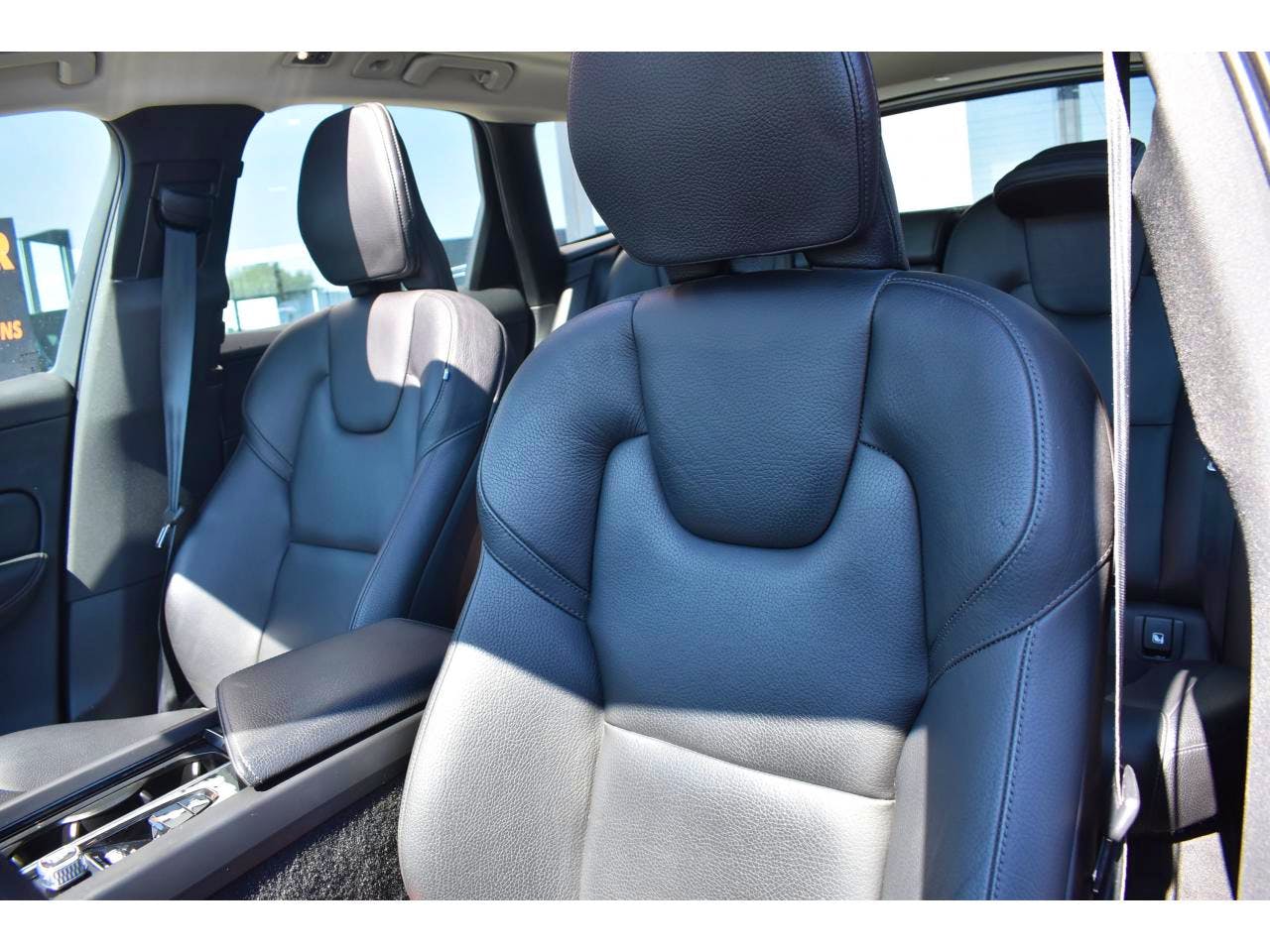 Volvo XC60  T8 Twin Engine 303 ch + 87 ch Geartronic 8 BUSINESS EXECUTIVE occasion - Photo 15