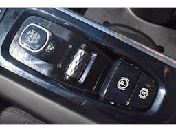 Volvo XC60  T8 Twin Engine 303 ch + 87 ch Geartronic 8 BUSINESS EXECUTIVE occasion - Photo 31