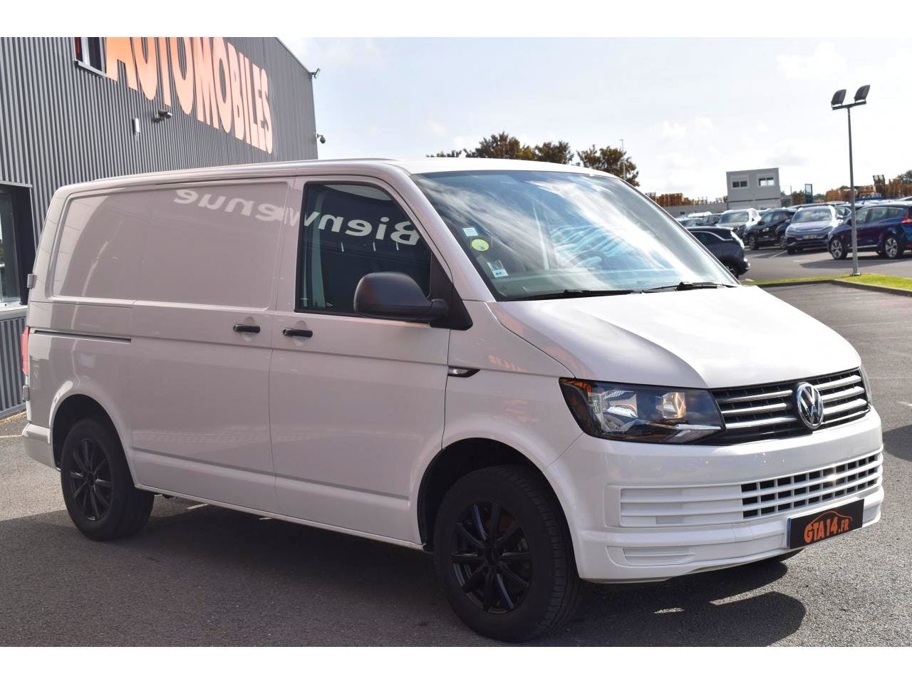 Volkswagen Transporter  L1H1 2.0 TDI 102 occasion - Photo 19