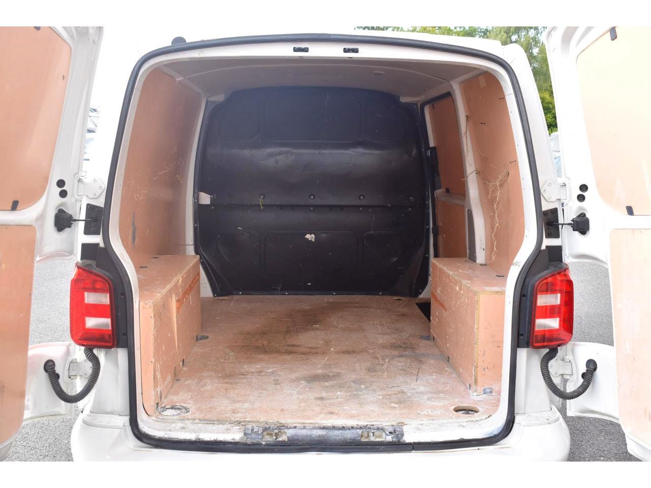 Volkswagen Transporter  L1H1 2.0 TDI 102 occasion - Photo 9