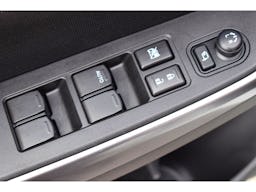 Suzuki Swift  1.2 DUALJET HYBRID 83CH PACK occasion - Photo 10