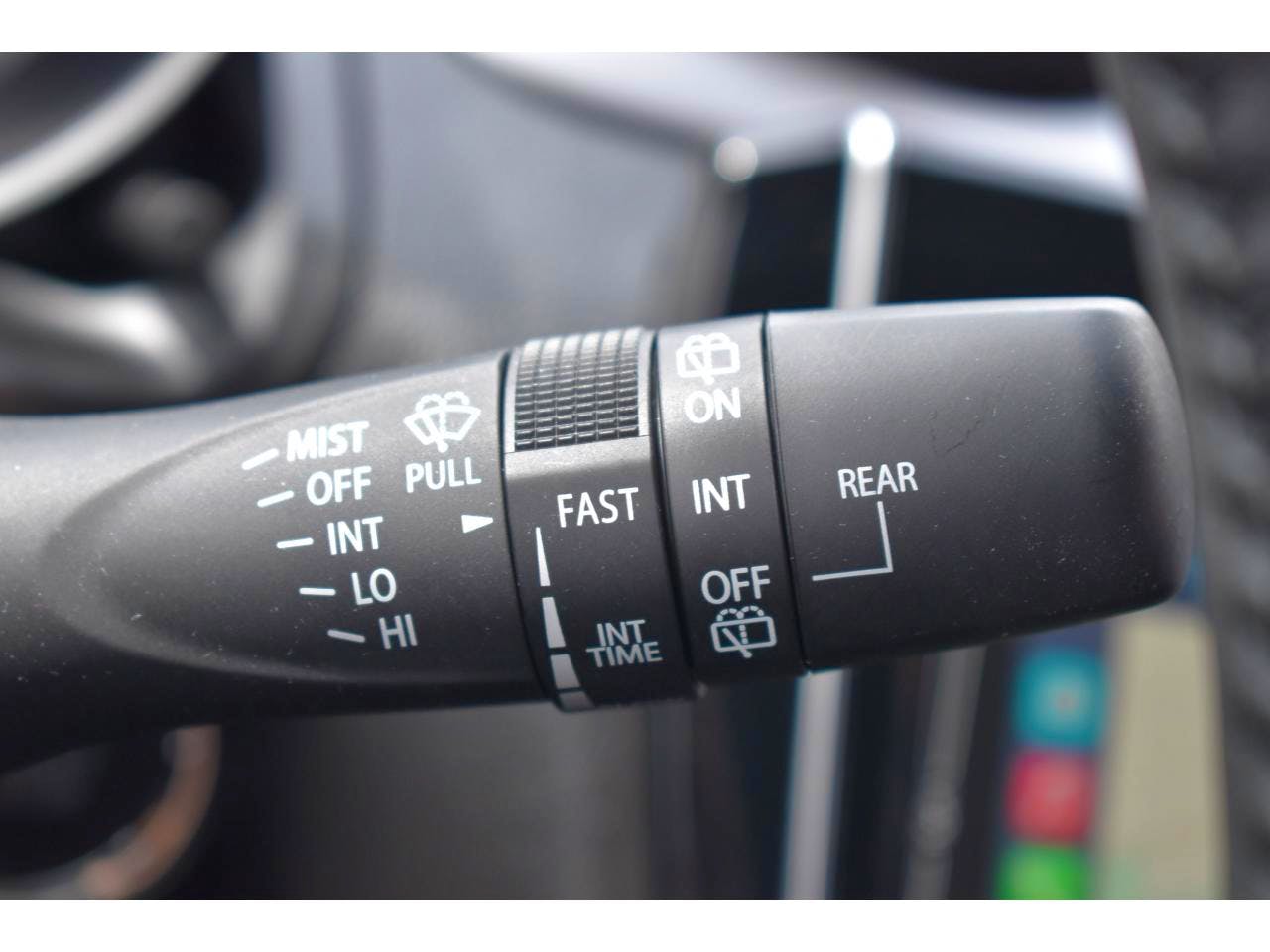 Suzuki Swift  1.2 DUALJET HYBRID 83CH PACK occasion - Photo 24