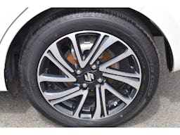 Suzuki Swift  1.2 DUALJET HYBRID 83CH PACK occasion - Photo 34