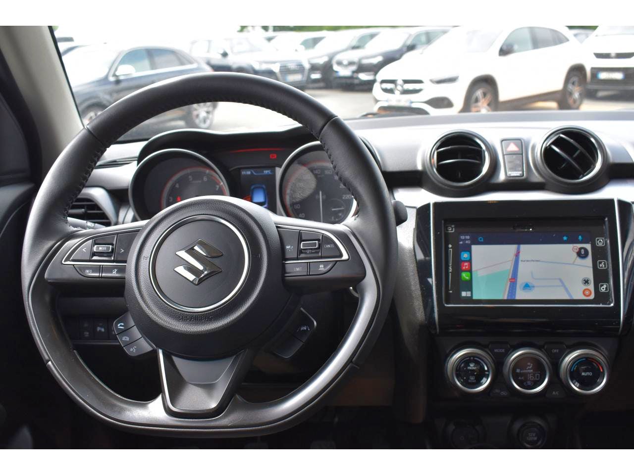 Suzuki Swift  1.2 DUALJET HYBRID 83CH PACK occasion - Photo 7