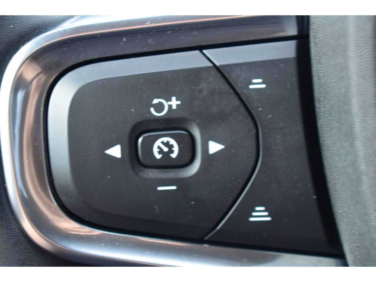 Volvo XC40  T4 Recharge 129+82 ch DCT7 INSCRIPTION BUSINESS occasion - Photo 21