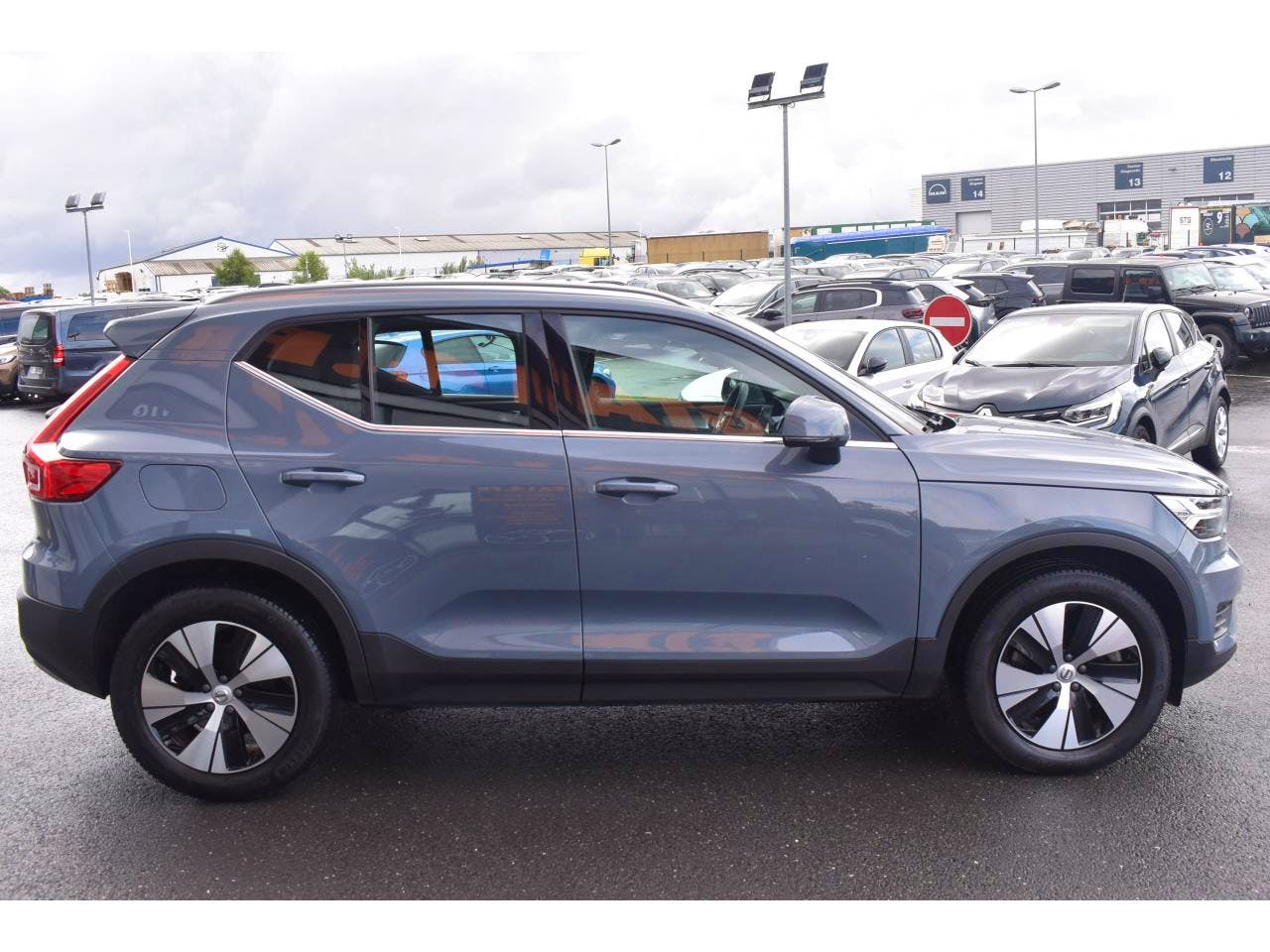 Volvo XC40  T4 Recharge 129+82 ch DCT7 INSCRIPTION BUSINESS occasion - Photo 4