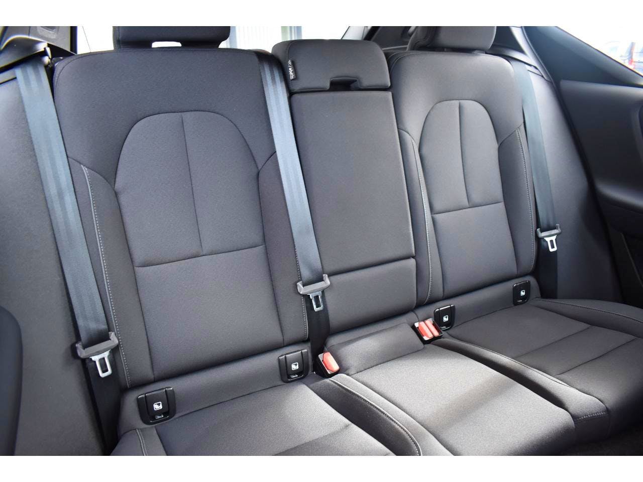 Volvo XC40  T4 Recharge 129+82 ch DCT7 INSCRIPTION BUSINESS occasion - Photo 5