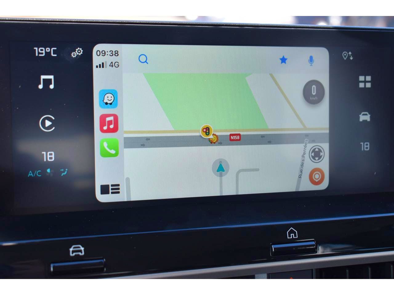 Citroën C4  Hybride 136 e-DCS6 Plus occasion - Photo 11