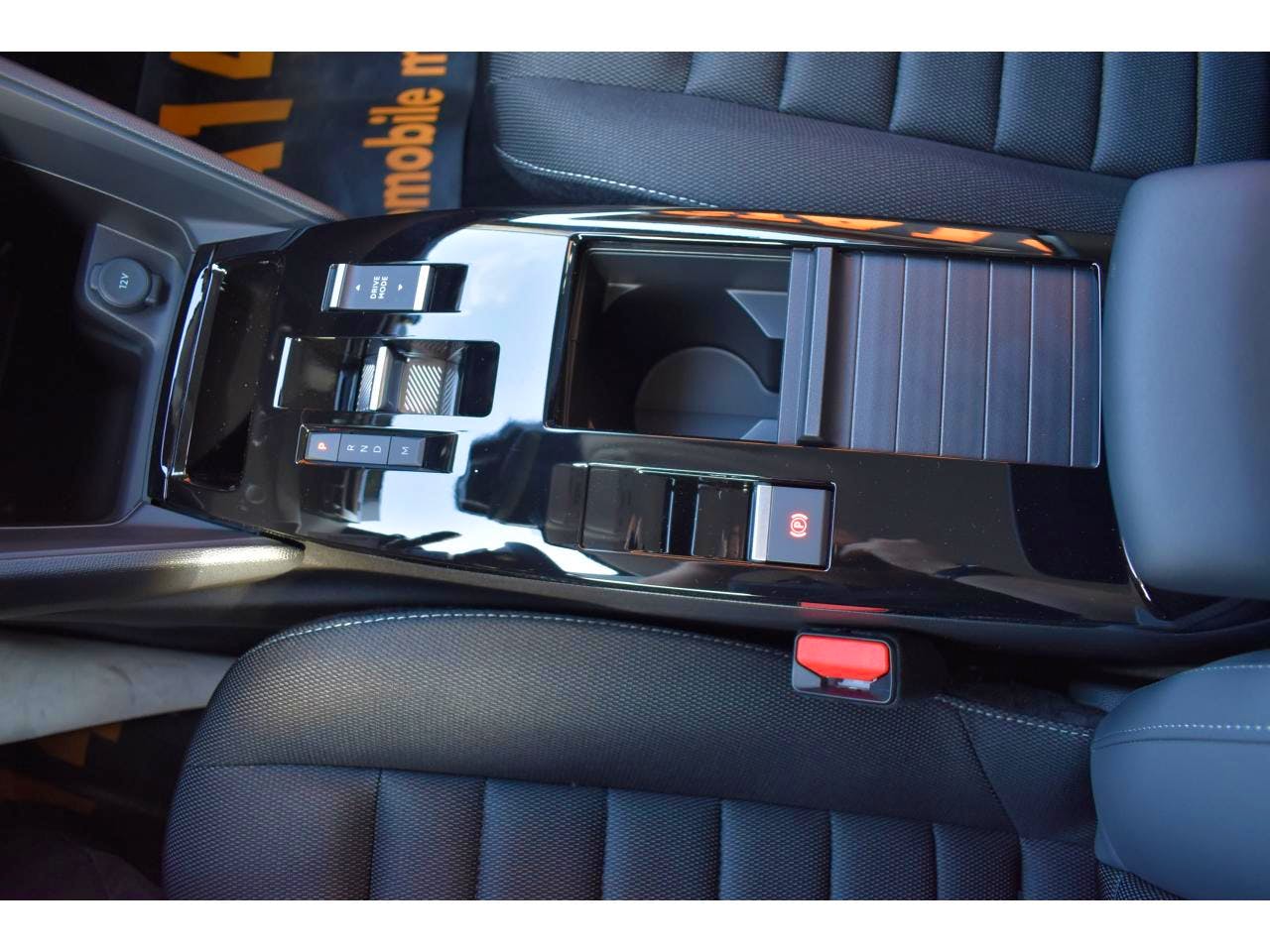 Citroën C4  Hybride 136 e-DCS6 Plus occasion - Photo 14