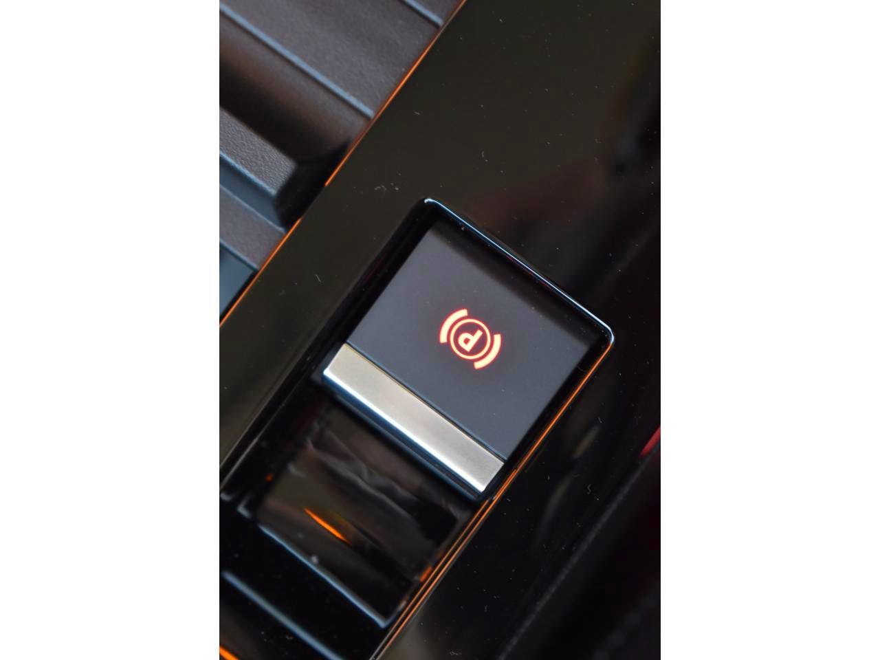 Citroën C4  Hybride 136 e-DCS6 Plus occasion - Photo 32
