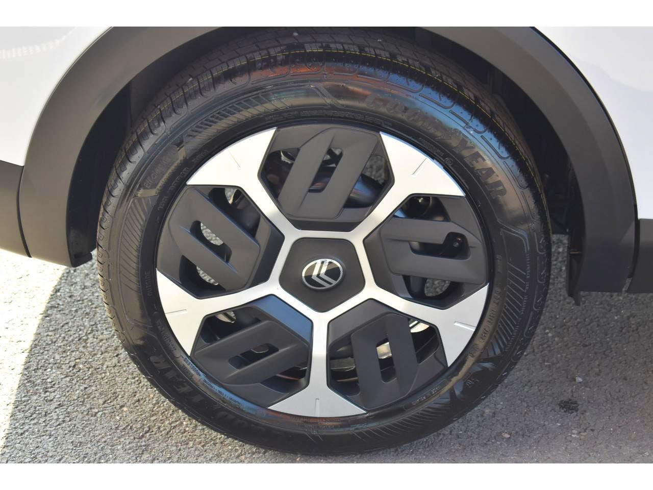 Citroën C4  Hybride 136 e-DCS6 Plus occasion - Photo 37