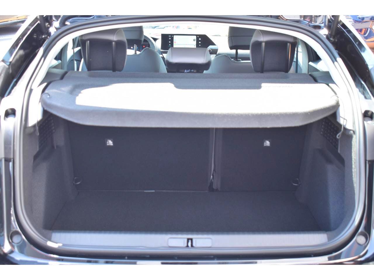 Citroën C4  Hybride 136 e-DCS6 Plus occasion - Photo 9