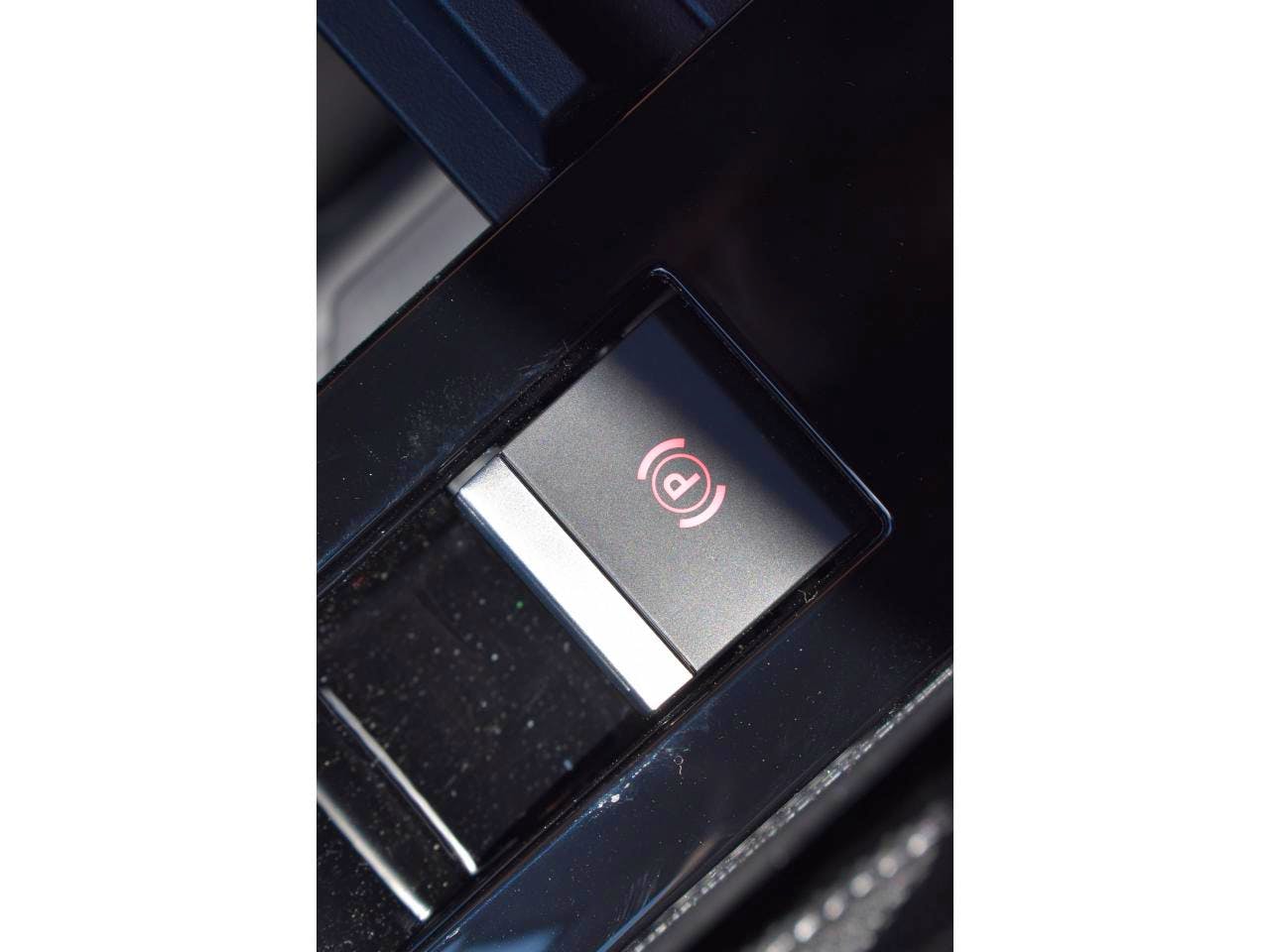 Citroën C4  Hybride 136 e-DCS6 Plus occasion - Photo 32