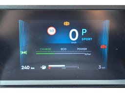 Citroën C4  Hybride 136 e-DCS6 Plus occasion - Photo 8