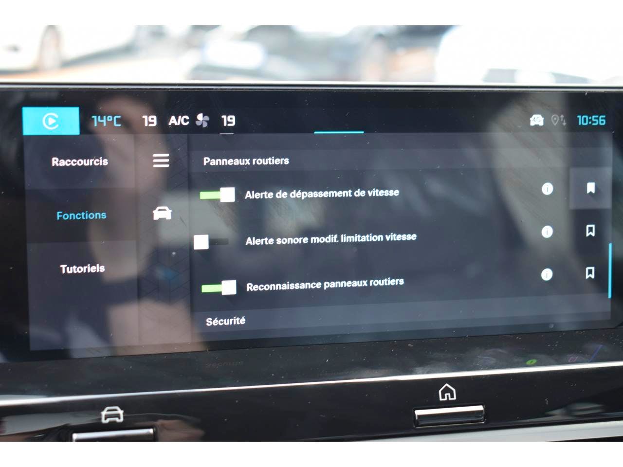 Citroën C4  1.2 HYBRIDE 136CH S&S MAX AUTOMATIQUE occasion - Photo 29