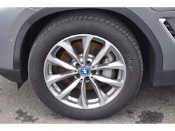 BMW X3 xDrive 30e 292ch BVA8 G01 LCI x Line ATTELAGE occasion - Photo 16