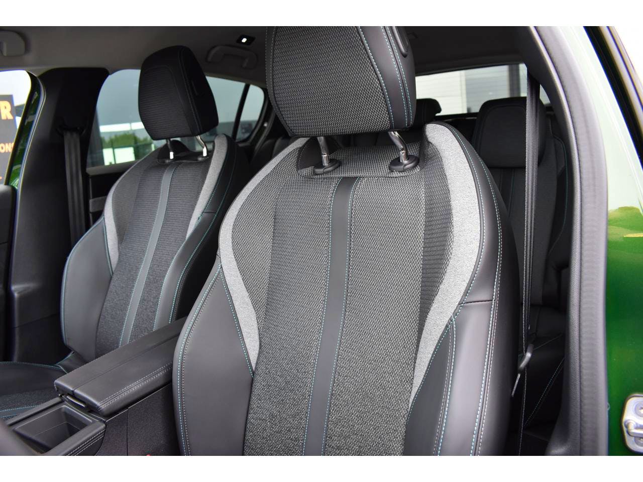 Peugeot 308  PHEV 180CH ALLURE E-EAT8 occasion - Photo 15