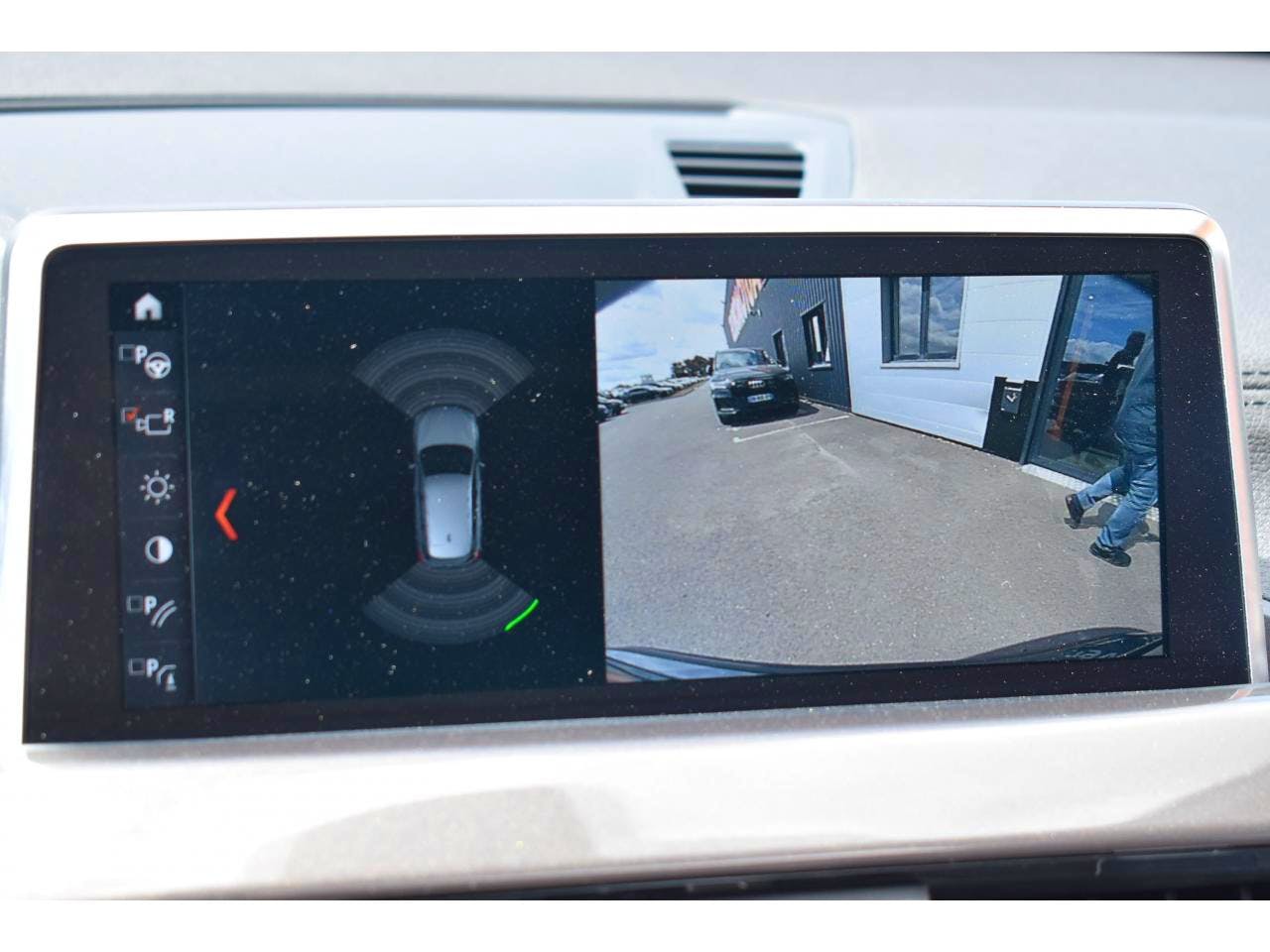 BMW X1  xDrive 25e 220 ch BVA6 F48 LCI xLine occasion - Photo 12