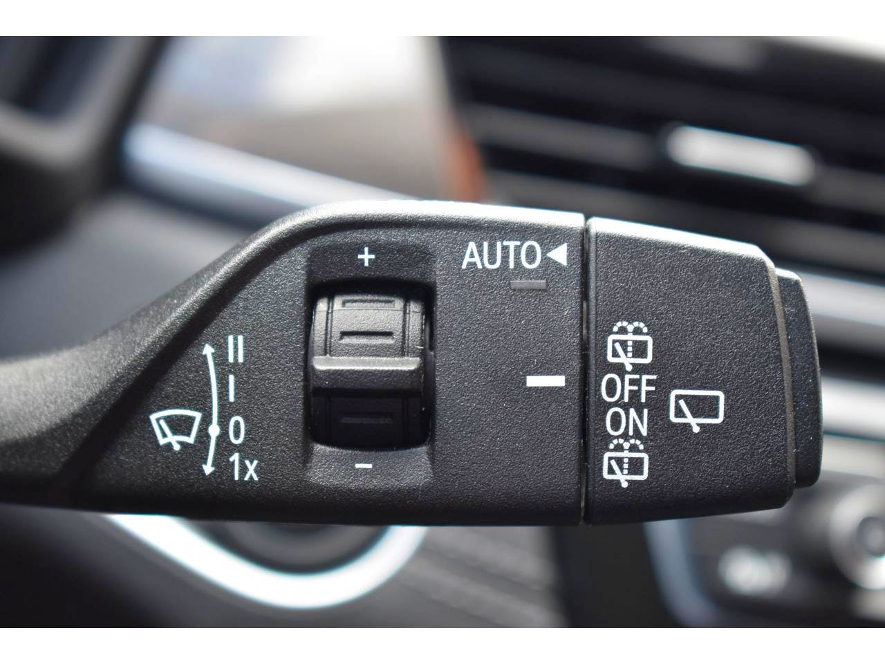 BMW X1  xDrive 25e 220 ch BVA6 F48 LCI xLine occasion - Photo 25