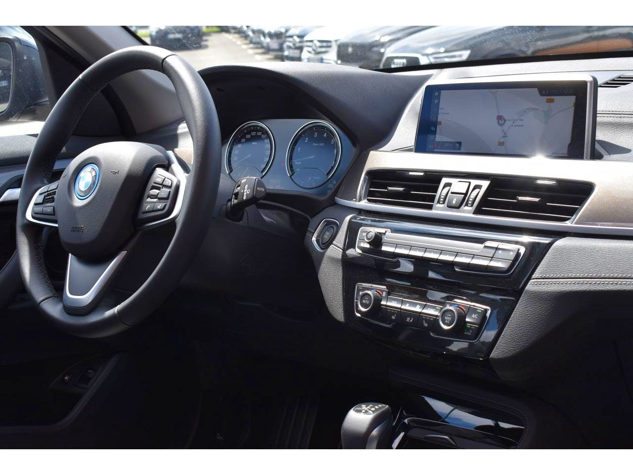 BMW X1  xDrive 25e 220 ch BVA6 F48 LCI xLine occasion - Photo 6