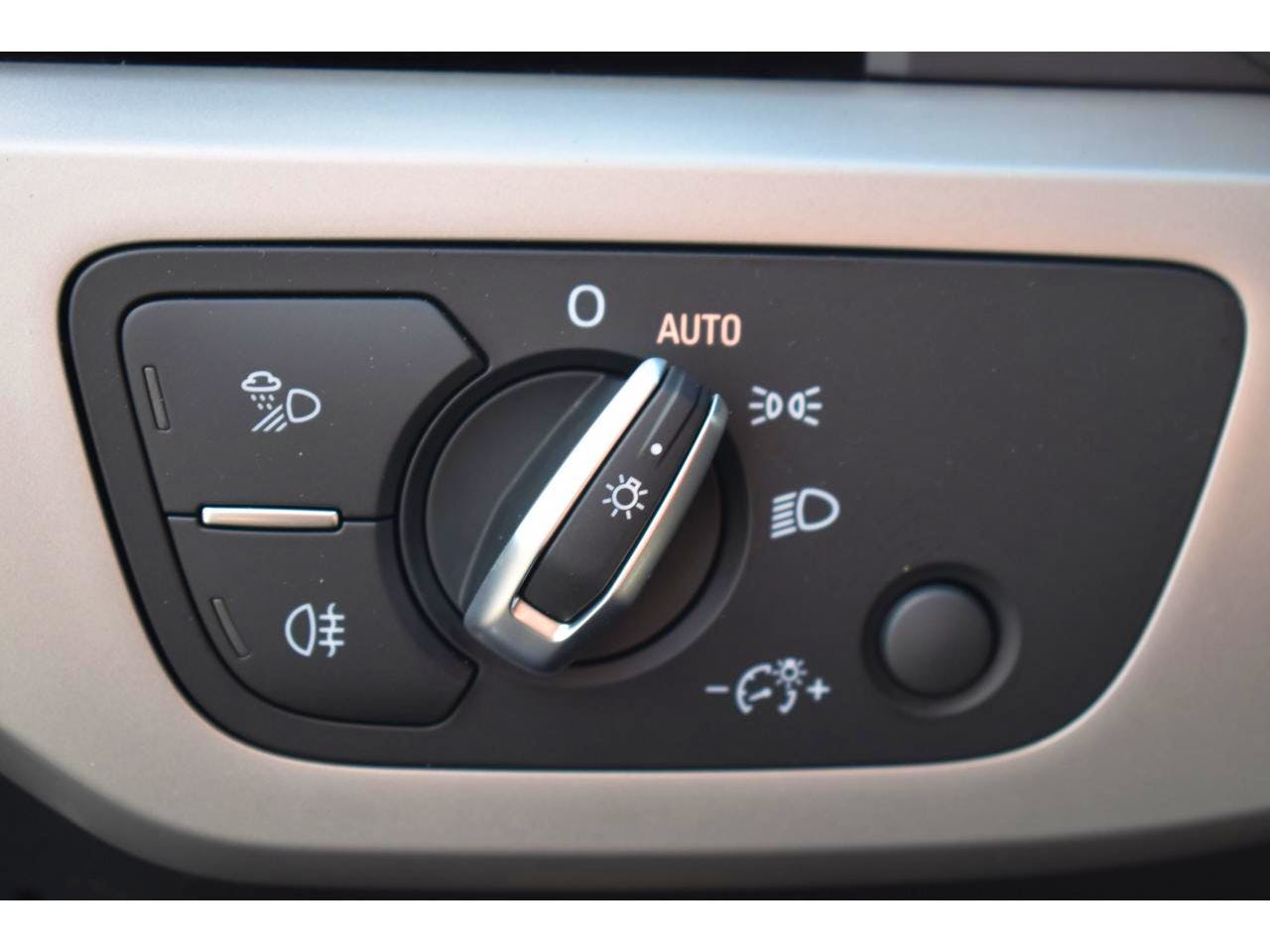 Audi A4 Avant  40 TDI 190 S tronic 7 Quattro Business Line occasion - Photo 21