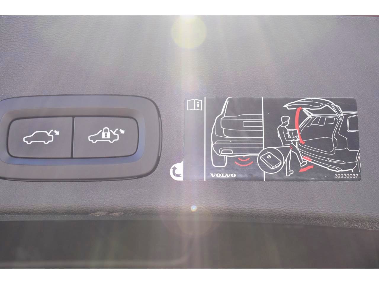 Volvo XC40  T5 Recharge 180+82 ch DCT7 INSCRIPTION occasion - Photo 10