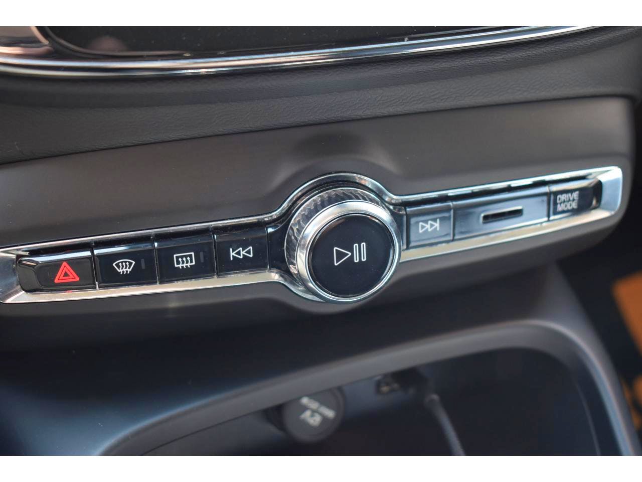 Volvo XC40  T5 Recharge 180+82 ch DCT7 INSCRIPTION occasion - Photo 32