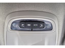 Volvo XC40 T5 Recharge 180+82 ch DCT7 INSCRIPTION + CUIR + CAMERA 360 occasion - Photo 36