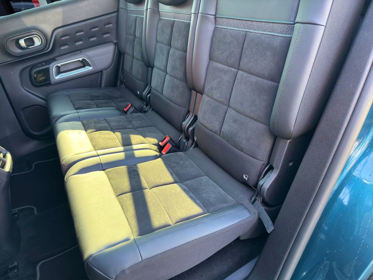 Citroën C5 Aircross  Hybride Rechargeable 225 S&S e-EAT8 Shine occasion - Photo 13