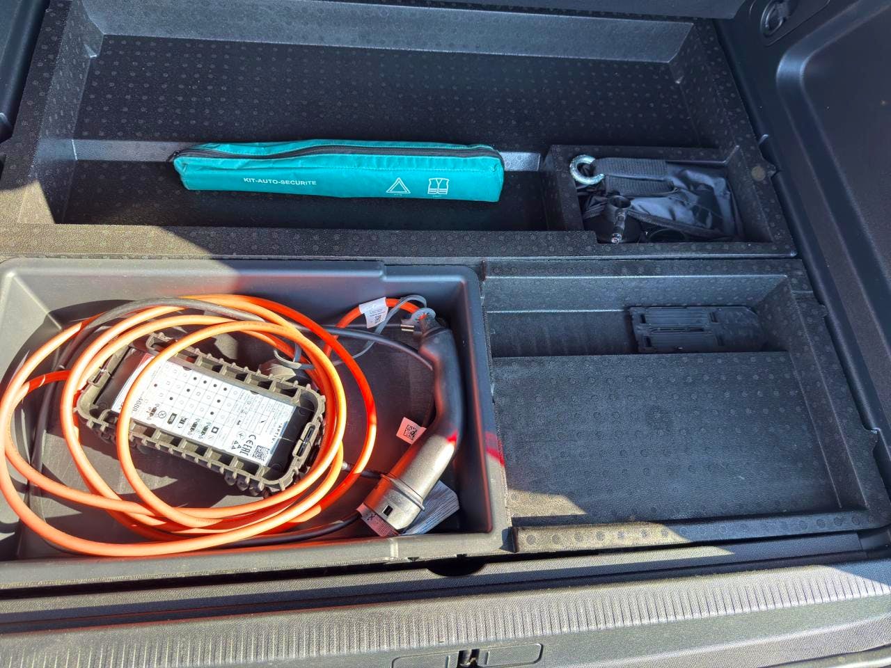 Citroën C5 Aircross  Hybride Rechargeable 225 S&S e-EAT8 Shine occasion - Photo 21