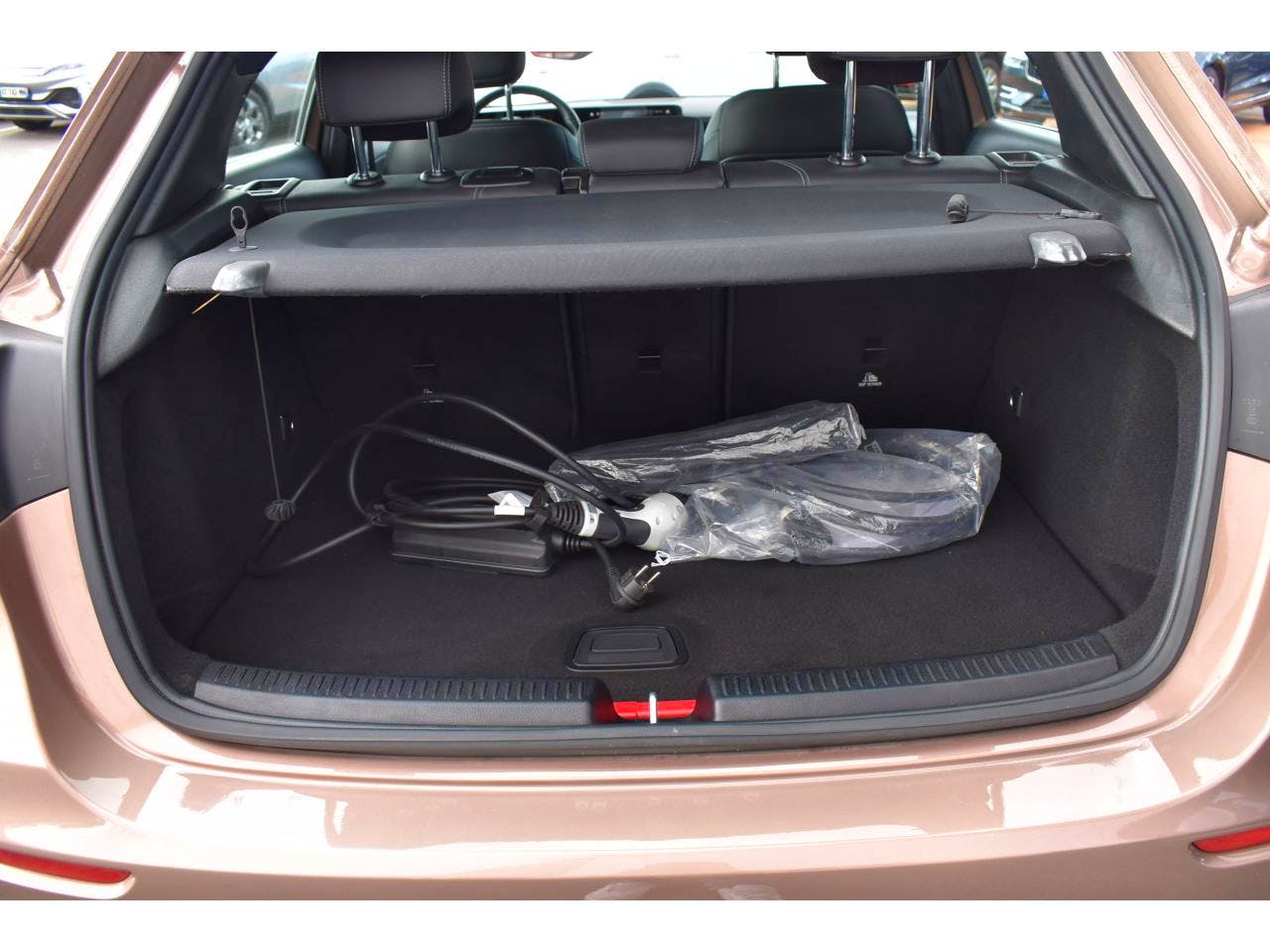 Mercedes Benz Classe A  250 E 160+102CH BUSINESS LINE 8G-DCT 8CV occasion - Photo 9