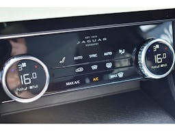 Jaguar F-Pace  P400E PLUG-IN-HYBRID SE BVA8 AWD occasion - Photo 13