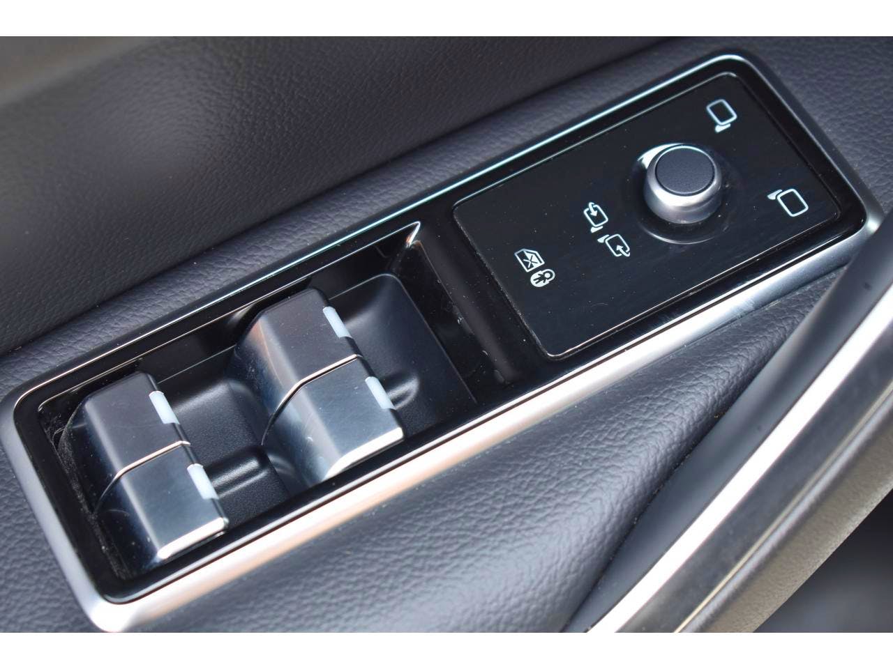 Jaguar F-Pace  P400E PLUG-IN-HYBRID SE BVA8 AWD occasion - Photo 21