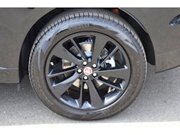 Jaguar F-Pace  P400E PLUG-IN-HYBRID SE BVA8 AWD occasion - Photo 33
