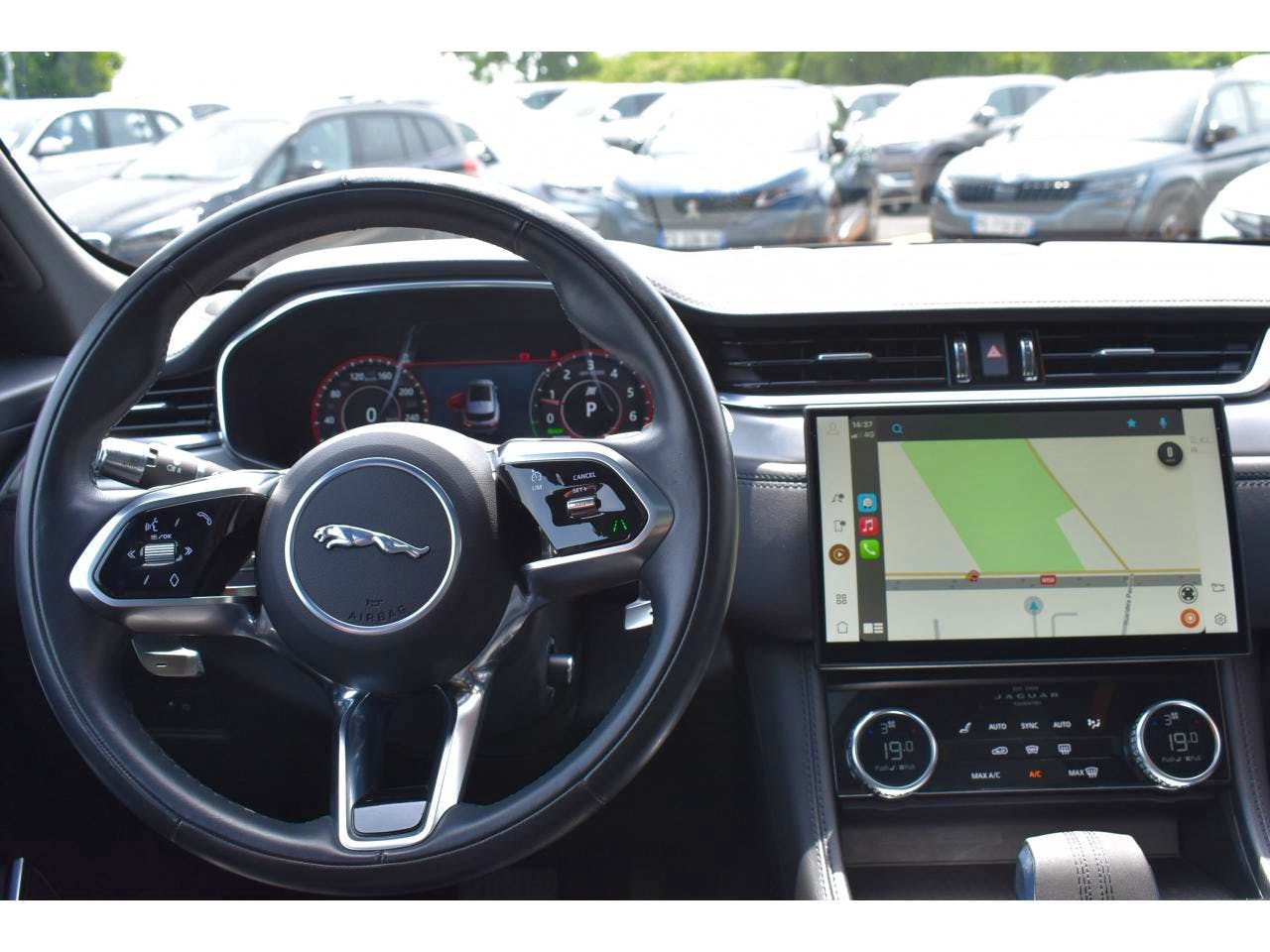 Jaguar F-Pace  P400E PLUG-IN-HYBRID SE BVA8 AWD occasion - Photo 7