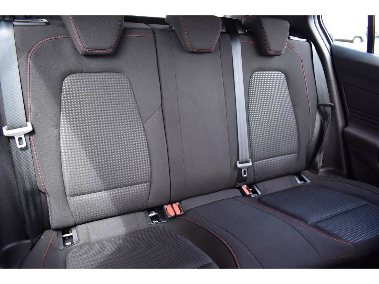 Ford Focus  1.5 EcoBlue 120 S&S ST-LINE X occasion - Photo 5