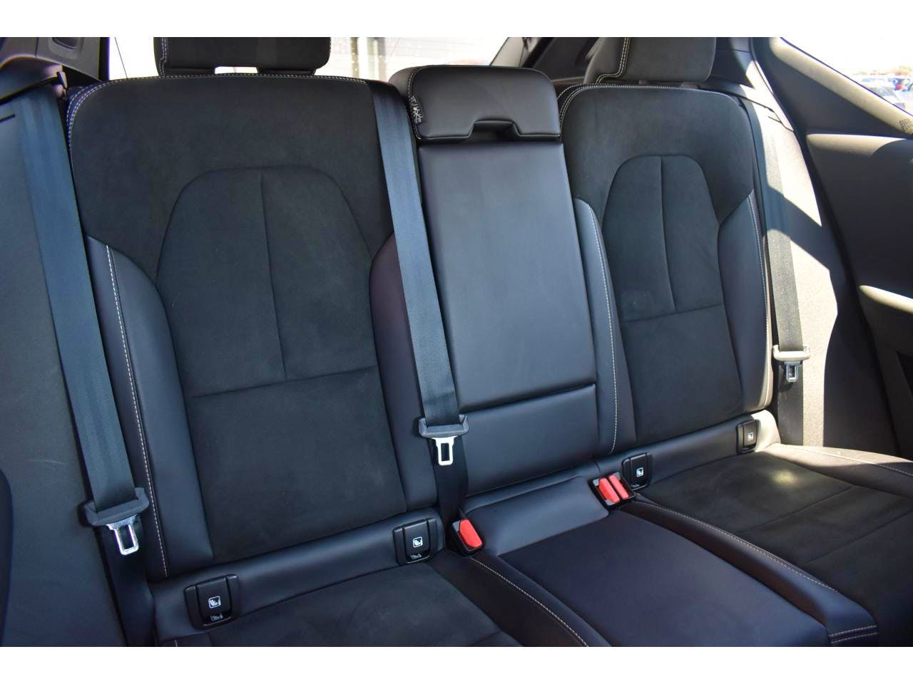 Volvo XC40  T4 Recharge 129+82 ch DCT7 R-Design occasion - Photo 5