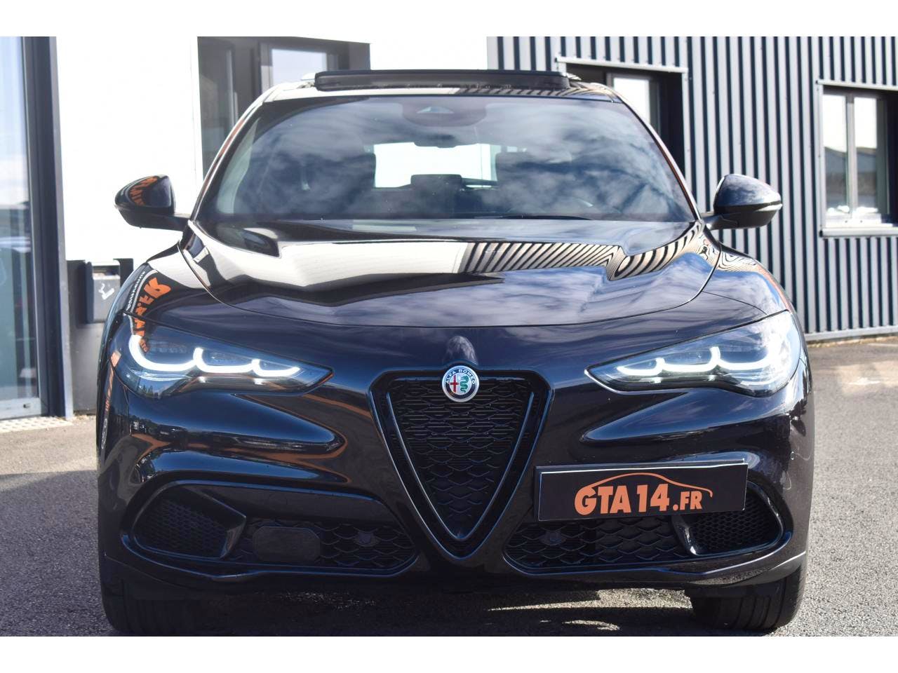 Alfa Romeo Stelvio  2.2 160 ch AT8 Sprint toit ouvrant panoramique occasion - Photo 17