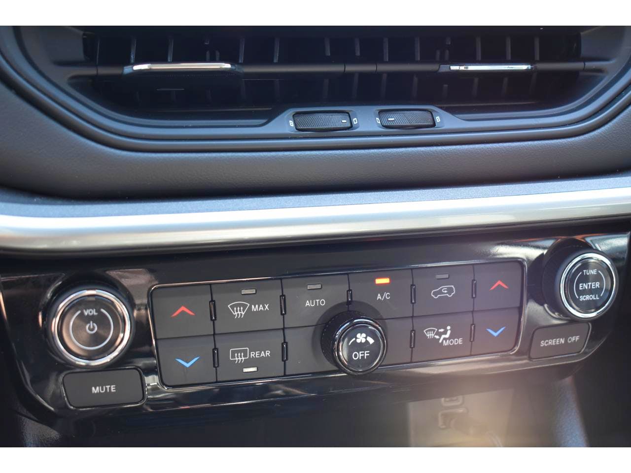 Jeep Compass  1.5 Turbo T4 e-Hybride - 130 - BVR 4x2  2017 Altitude PHASE 2 occasion - Photo 13