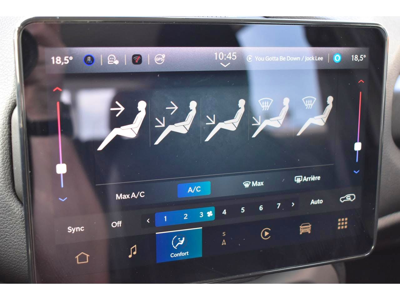 Jeep Renegade  1.5 Turbo T4 130 ch BVR7 e-Hybrid Altitude occasion - Photo 28