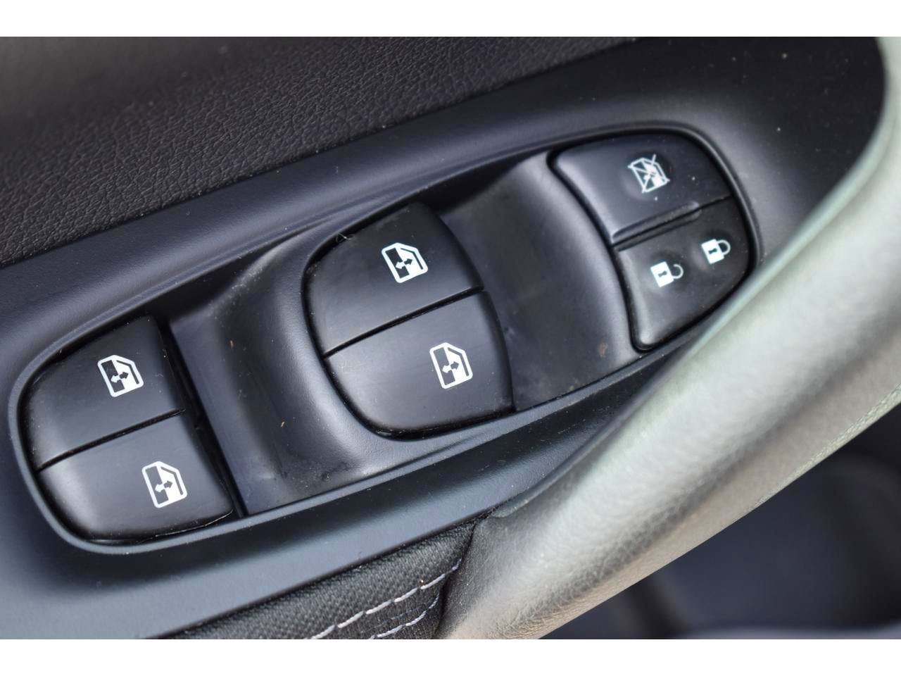 Nissan Qashqai  1.2 DIG-T - 115 - BV X-Tronic  N-Connecta occasion - Photo 11