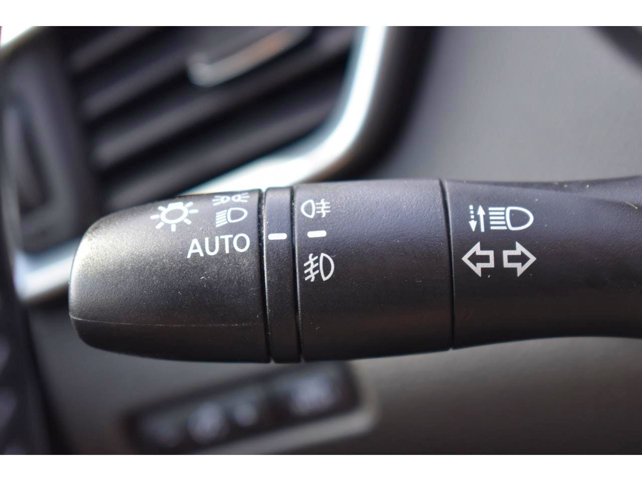 Nissan Qashqai  1.2 DIG-T - 115 - BV X-Tronic  N-Connecta occasion - Photo 23