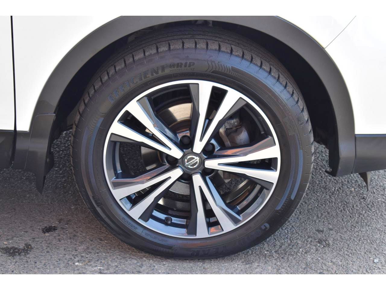 Nissan Qashqai  1.2 DIG-T - 115 - BV X-Tronic  N-Connecta occasion - Photo 35