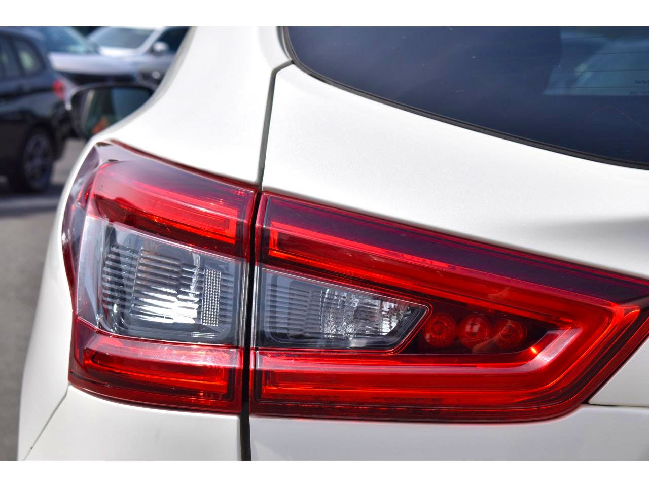 Nissan Qashqai  1.2 DIG-T - 115 - BV X-Tronic  N-Connecta occasion - Photo 37