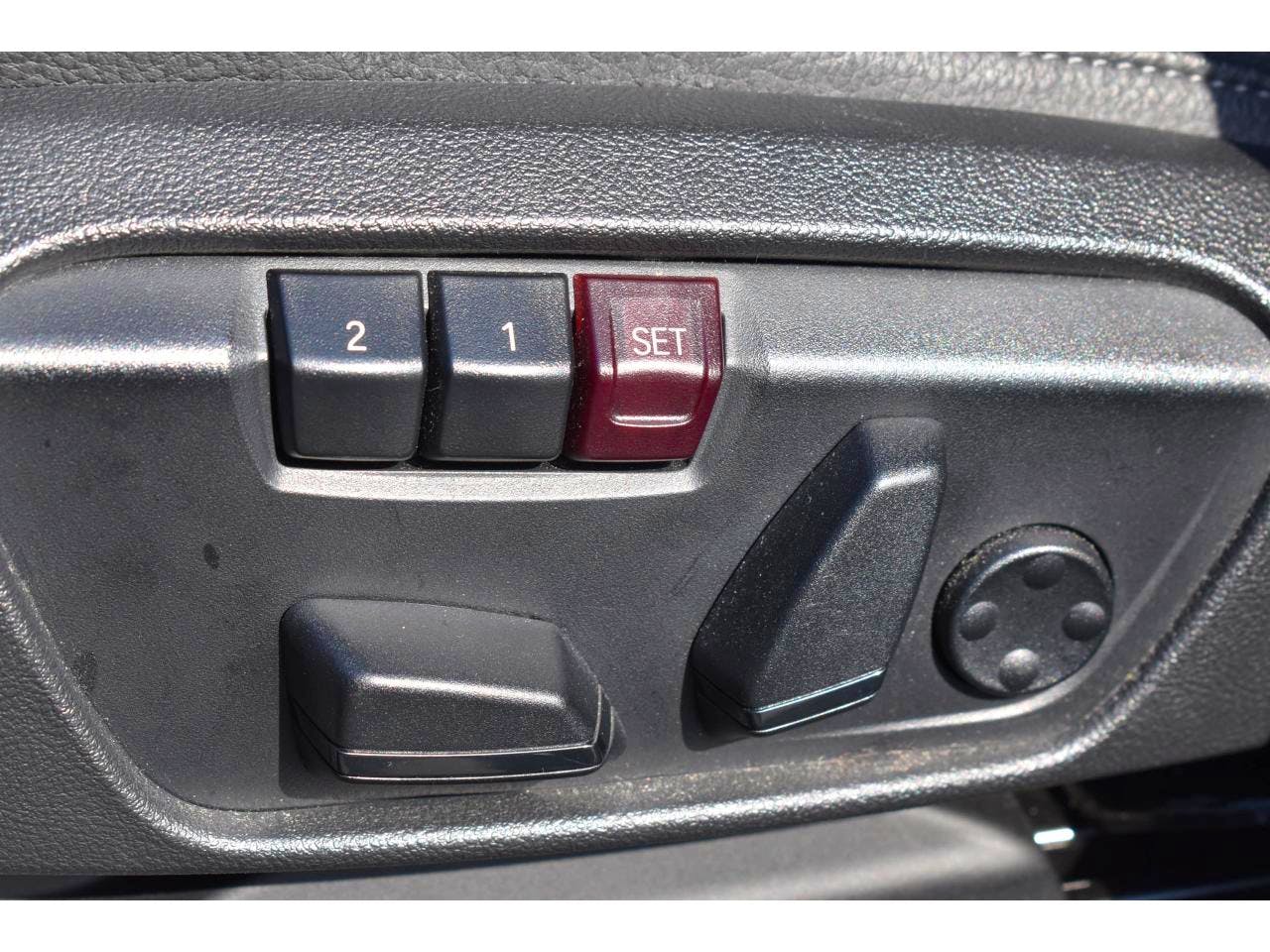 BMW X1  xDrive 25e 220 ch BVA6 F48 LCI xLine occasion - Photo 11