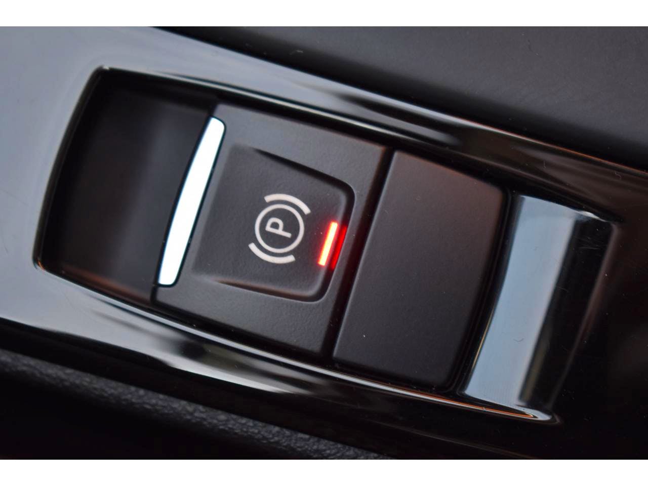 BMW X1  xDrive 25e 220 ch BVA6 F48 LCI xLine occasion - Photo 32